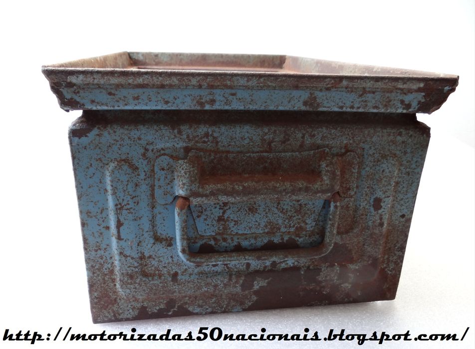 Caixa de Metal da Metalurgia Casal