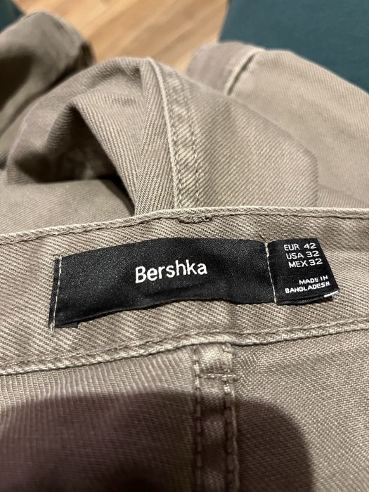 Meskie spodnie cargo bershka