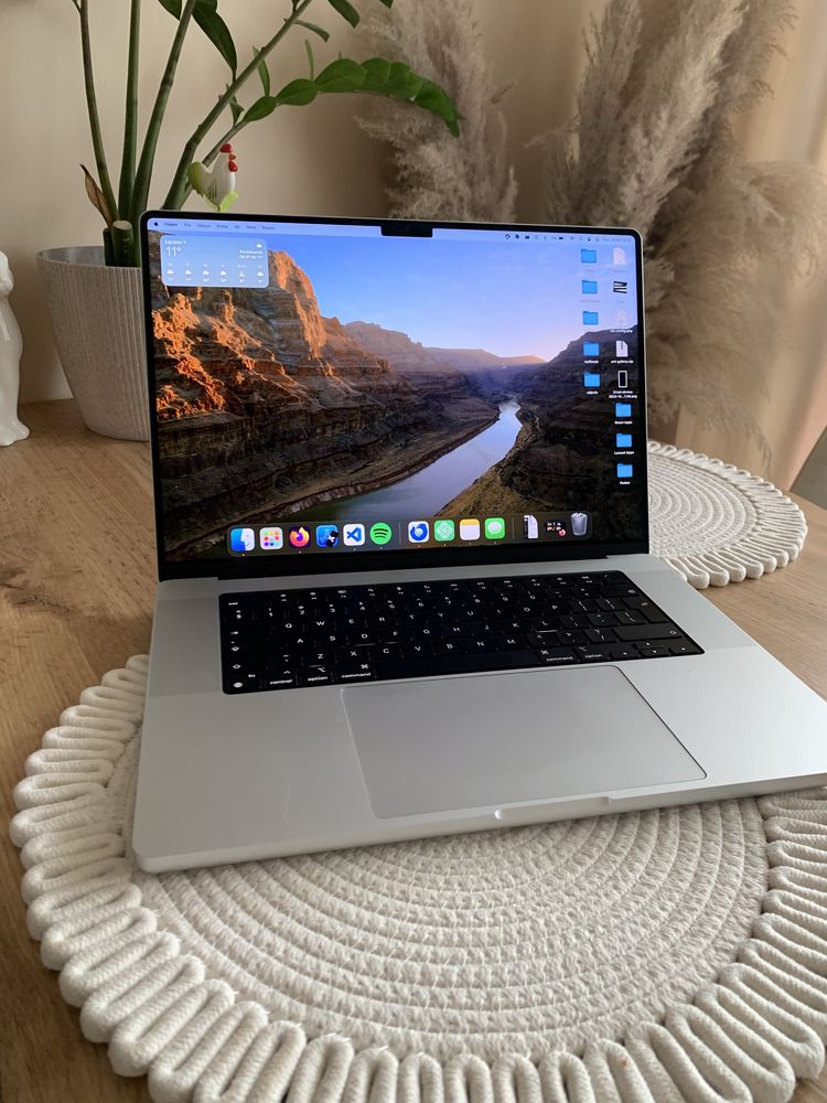 MacBook PRO 16” 2021 M1 Pro 16/512GB Dowód zakupu Zestaw Lublin • OLX.pl