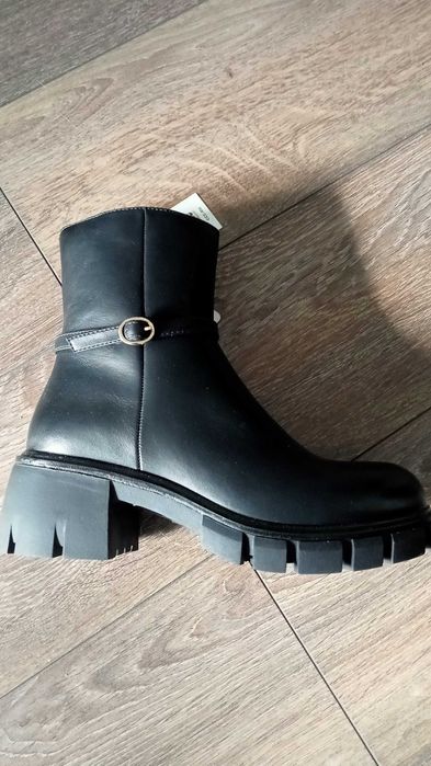 Buty damskie rozm.40