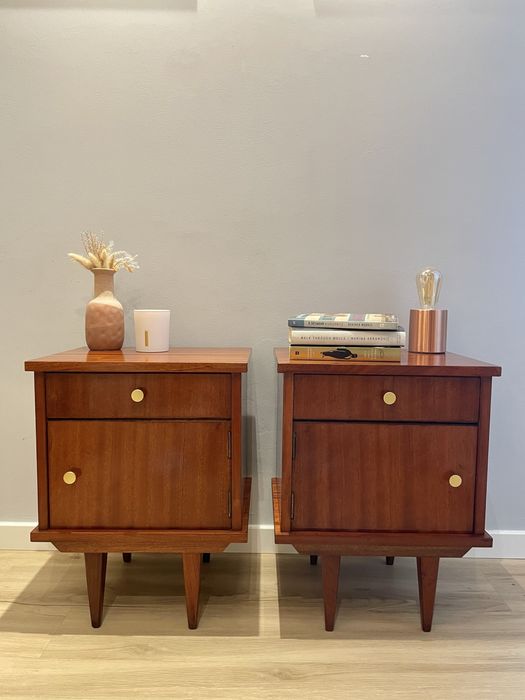 Mesinhas vintage  - Nogueira Restauradas