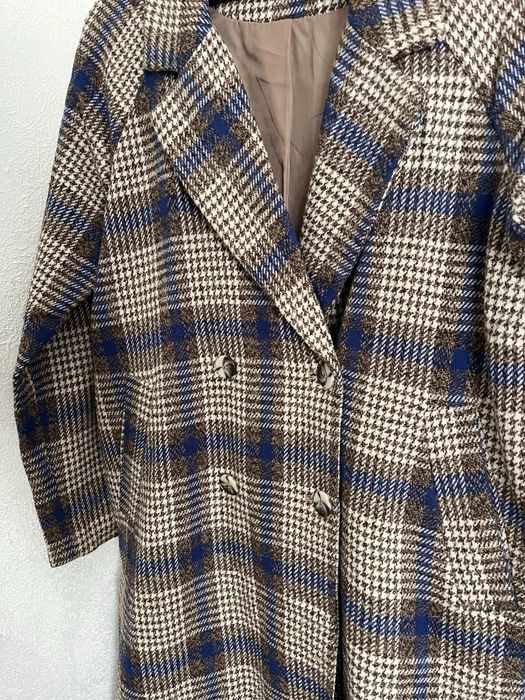 Весняне пальто в ідеальному стані