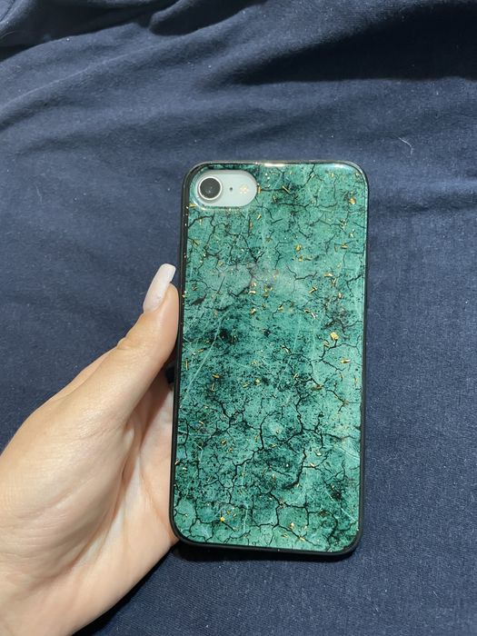 Iphone 8 potluczony sprawny