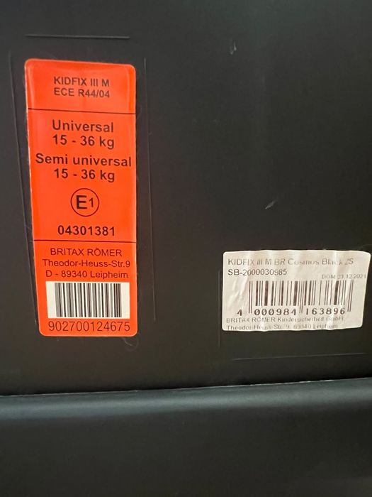 Fotelik samochodowy Britax Römer Kidfix III M (15–36 kg) – Cosmos Black