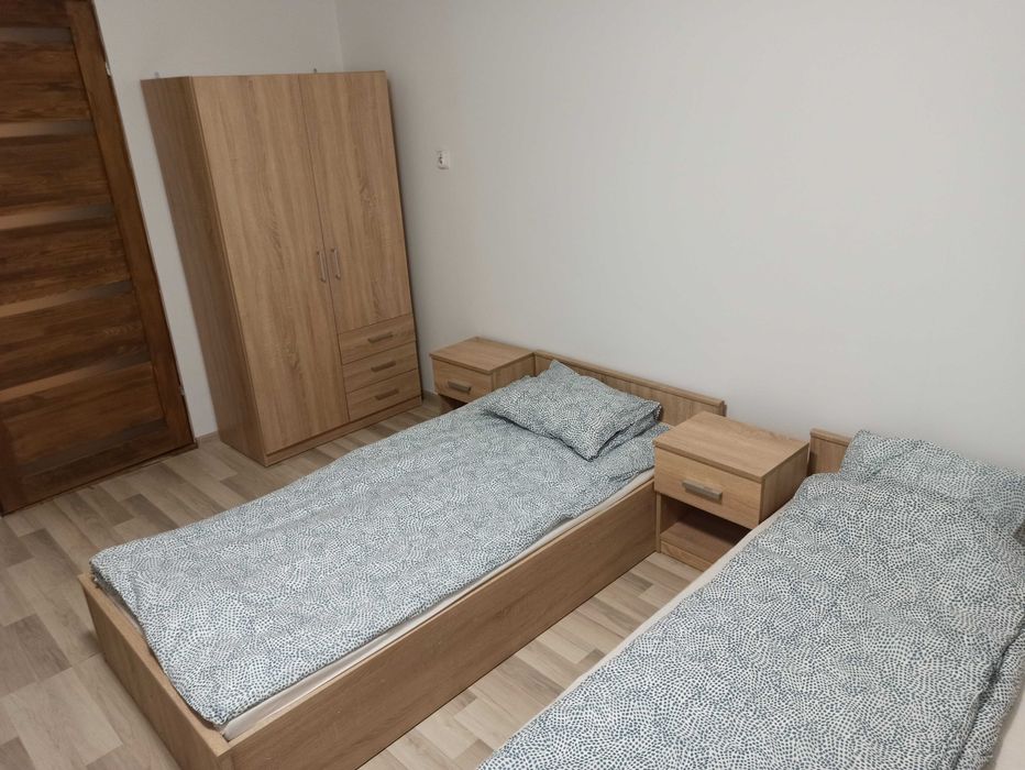 Wynajem pokój własna łazienka i aneks kuchenny habitacion Кімната