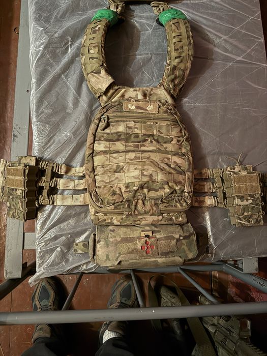 Продам плитоноску Velmet в зборі