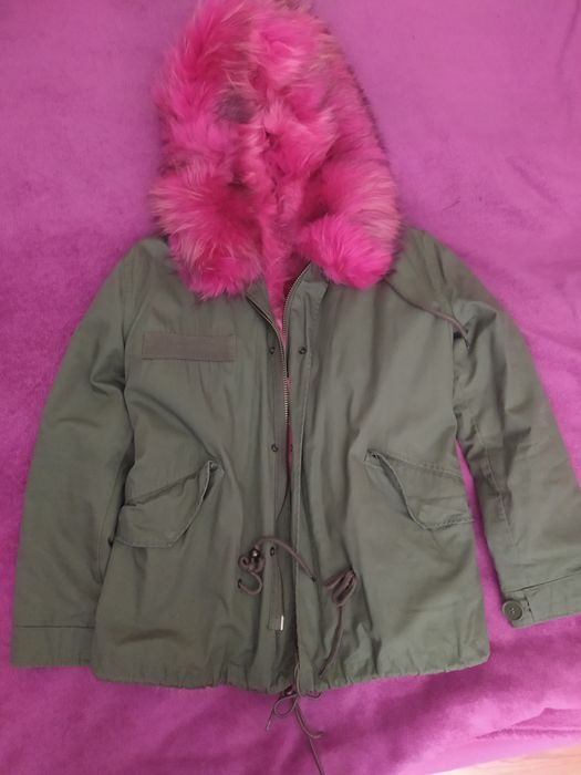 Бомбезна парка жіноча на хутрі