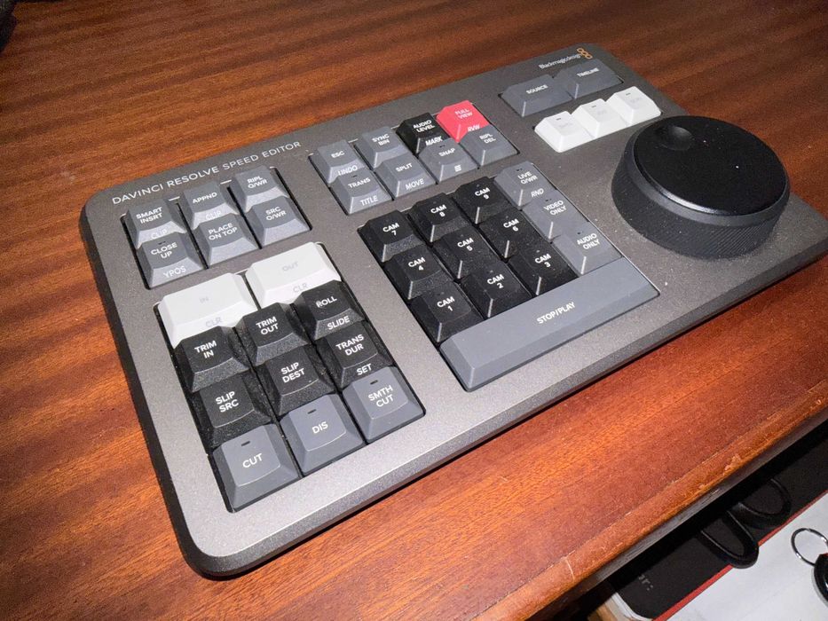 Blackmagic DaVinci Resolve Speed Editor