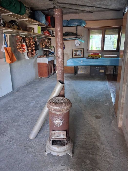 Aquecedor Salamandra de Ferro Fundido