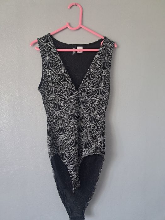 Damskie czarne body