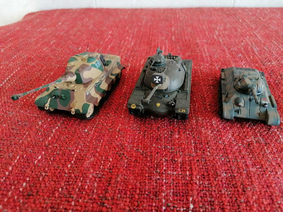 Combat Vehicle Miniatures