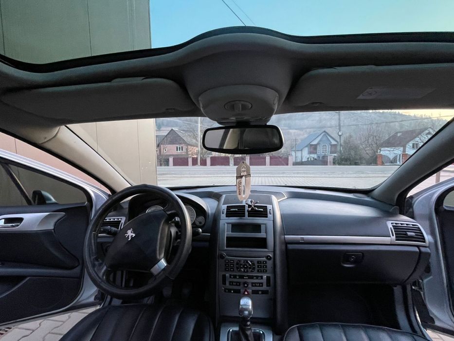 Пежо 407 універсал