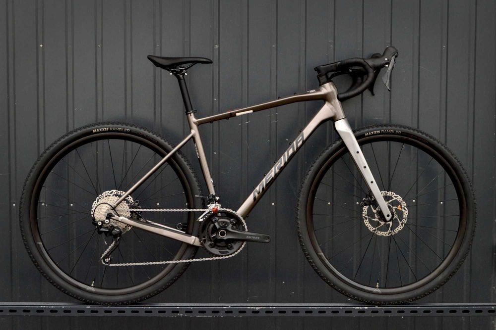 FVAT23% mały Wyjątkowo komfortowy gravel MERIDA SILEX 400 S GRX alu-carbon faktura Wysyłka