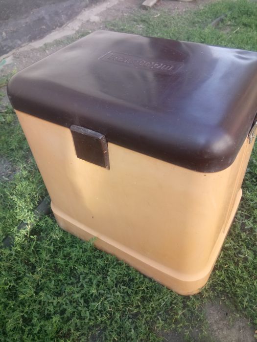 Рибацький ящик сундук для рибака термос Комфорт