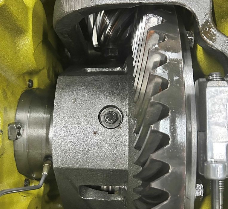 VDP Agri en Parts Sprzedż uzywanych części do  Ciągników John Deere