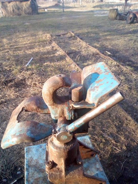 гідрокрюк, фаркоп. прицепне до МТЗ  обмін на редуктор моста газ 66