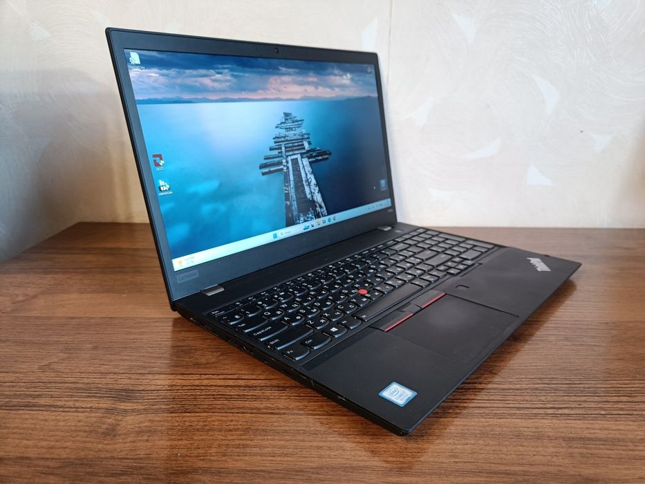 Lenovo ThinkPad P53s 15,6" FHD i7-8565U 24/256Gb NVIDIA P520 ноутбук