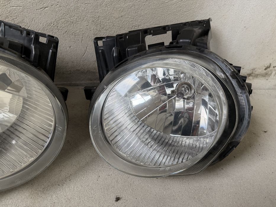 Фара передняя Nissan Juke F15