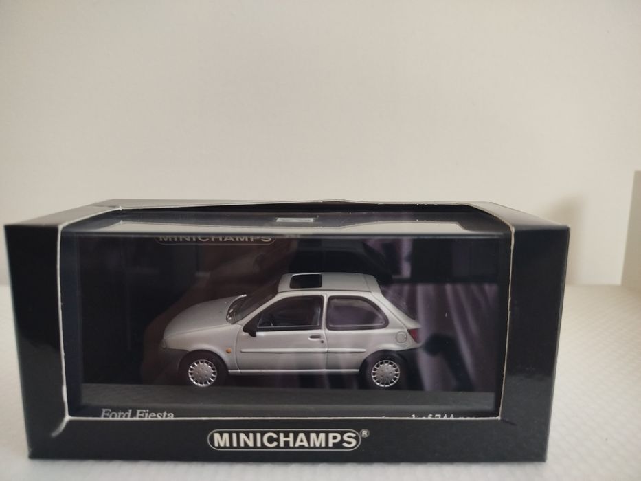 Miniatura Ford Fiesta 1/43 Nova