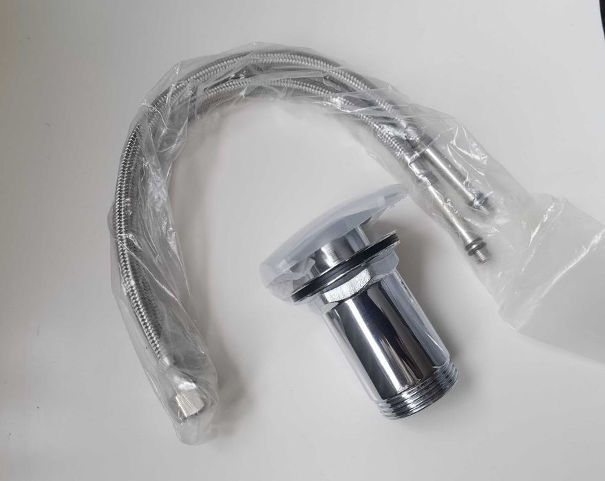 Baterie łazienkowe zestaw kaskadowy