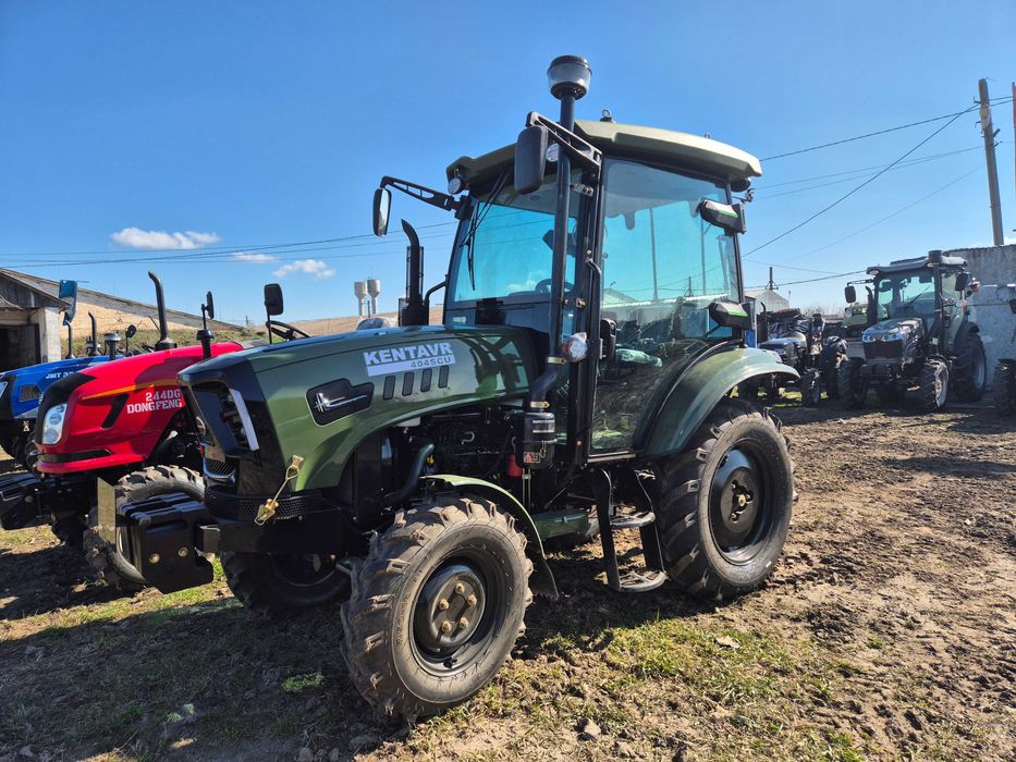 Трактор с кабиной Кентавр 404 SCU новый кузов