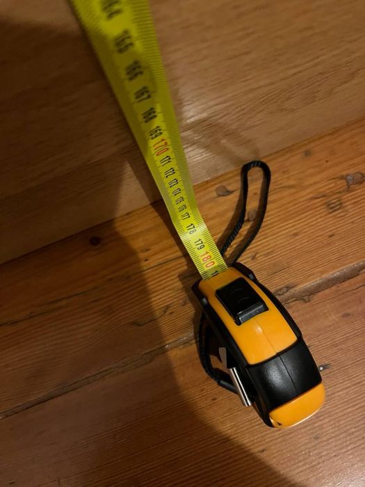 Guarda-roupa grande de madeira