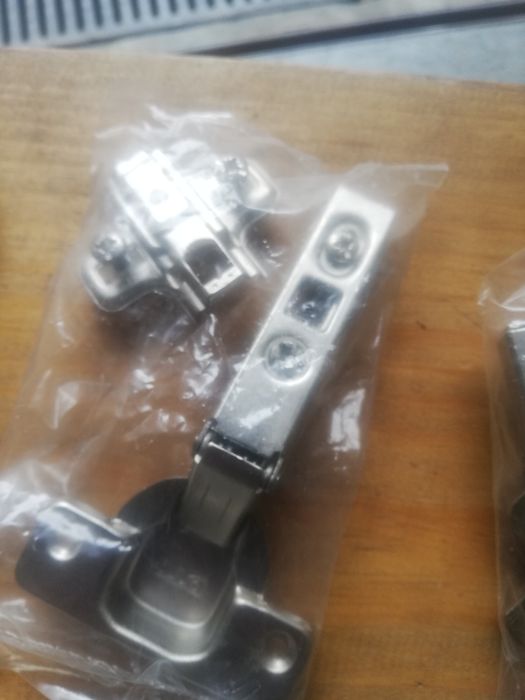 Vendo Dobradiças64740974044034123