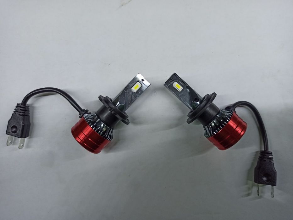 Kit 2 lâmpadas LED H7 e H1