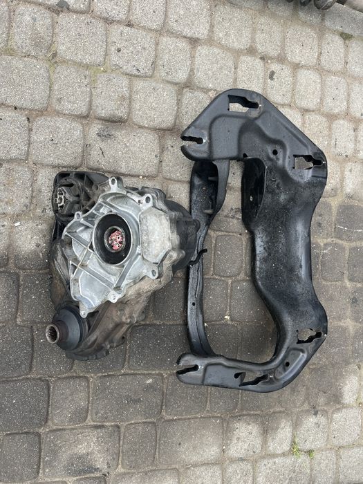 Підрамник Балка Подрамник BMW E70 E71 E53 E60 E65 E38 E39 E90 E46 X5