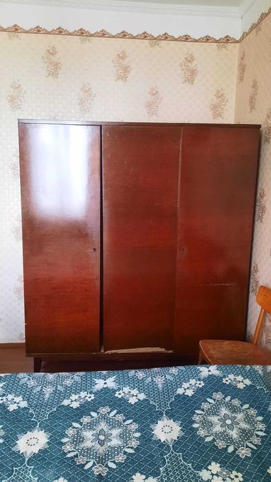 Продам шафу-200,Дзеркало-200  б/у Самовивіз