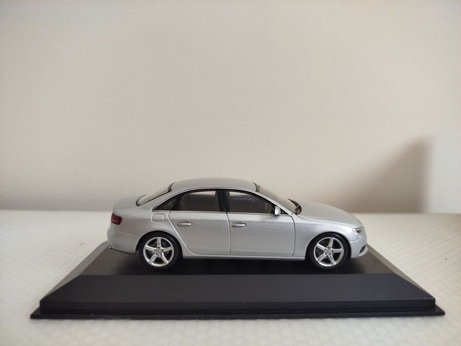 Miniatura Audi A4 Nova 1/43