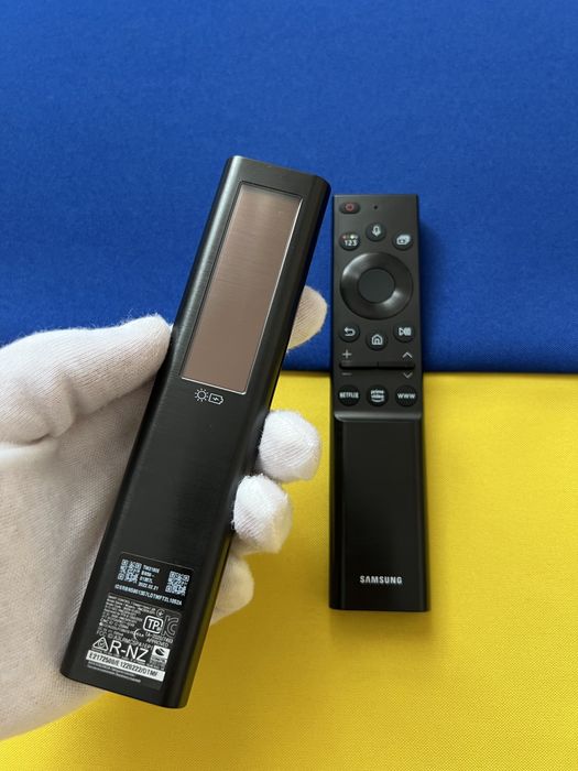 Пульт Самсунг з мікрофоном на сонячній батареї , оригінал