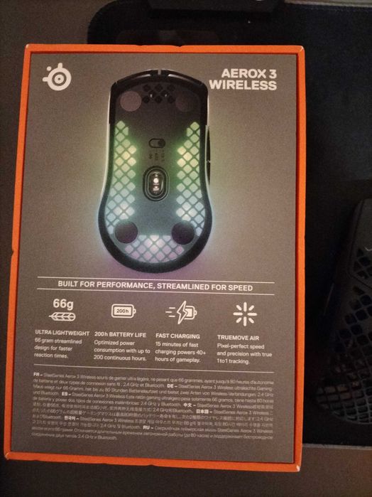 Sprzedam muszkę steelseries Aerox 3 wireless