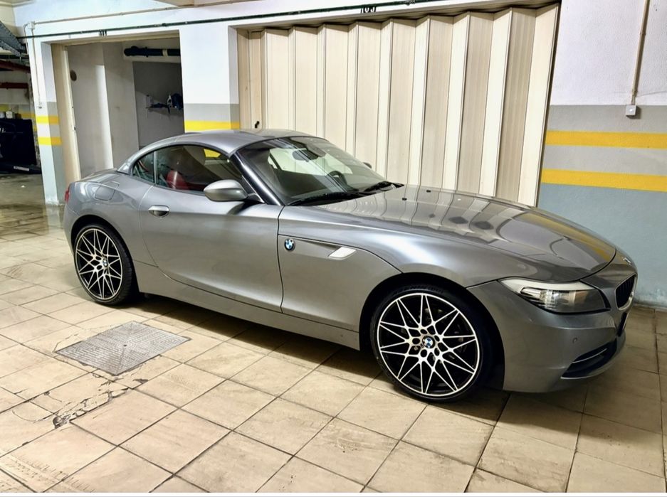 BMW Z4 de garagem como novo
