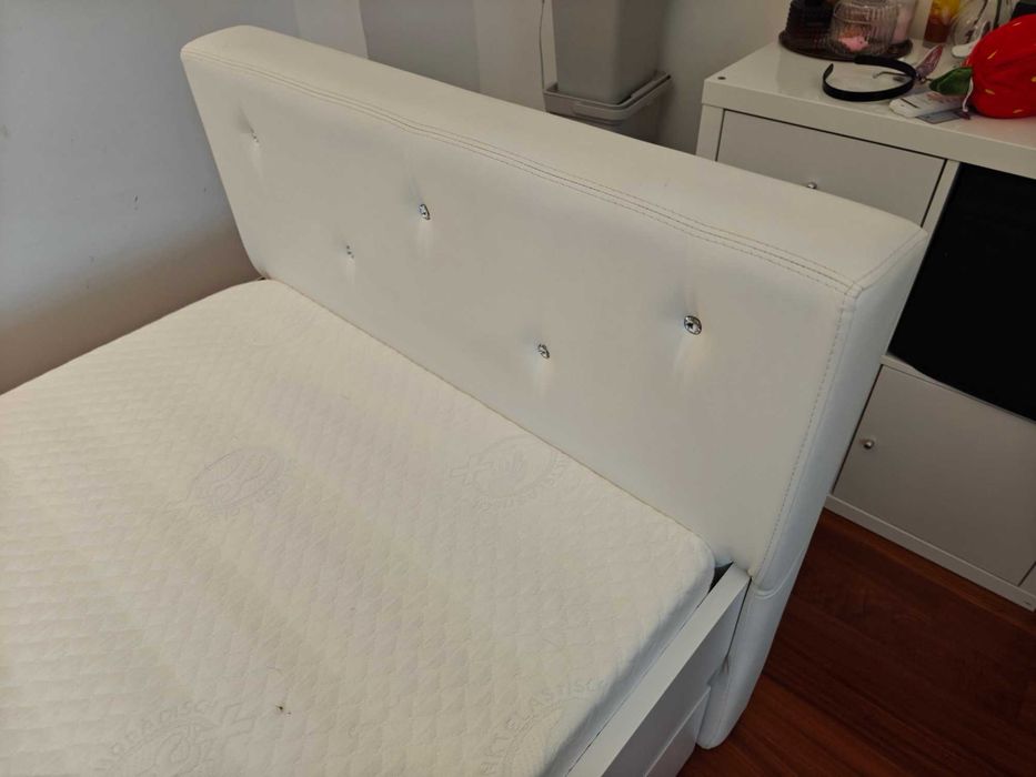 Łóżko młodzieżowe Meblik Tapicerowane Białe Materac 190x90 Szuflada