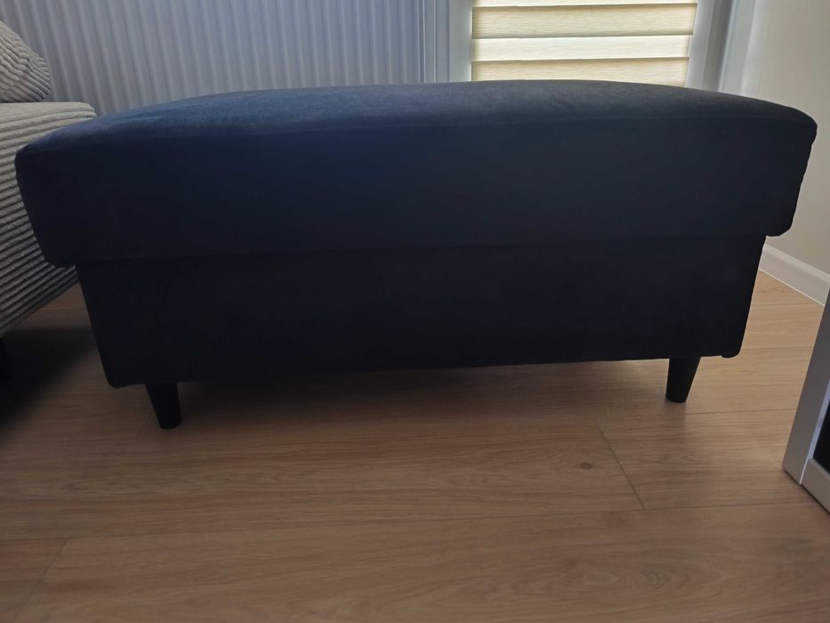 Sprzedam pufę czarną otwieraną