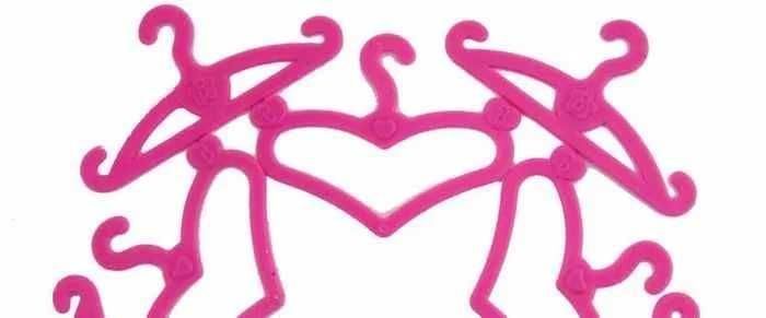 Wieszaczki do sukienek dla lalek 20 szt.