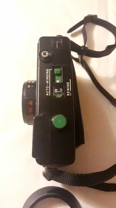 Máquina fotográfica vintage Kuinson MF 808