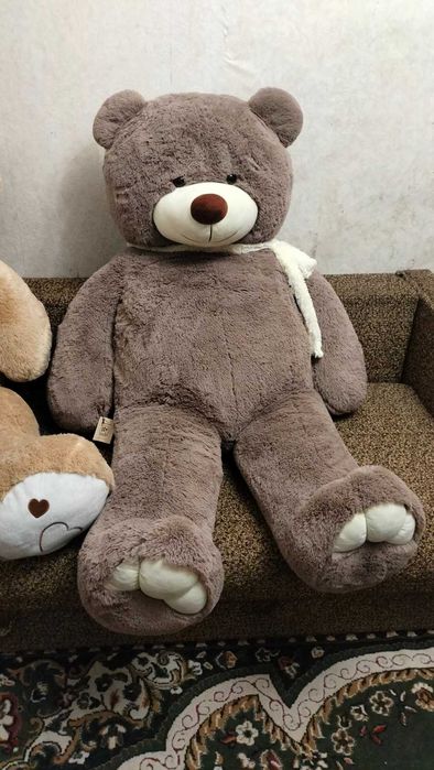 М'який ведмедик 180см.