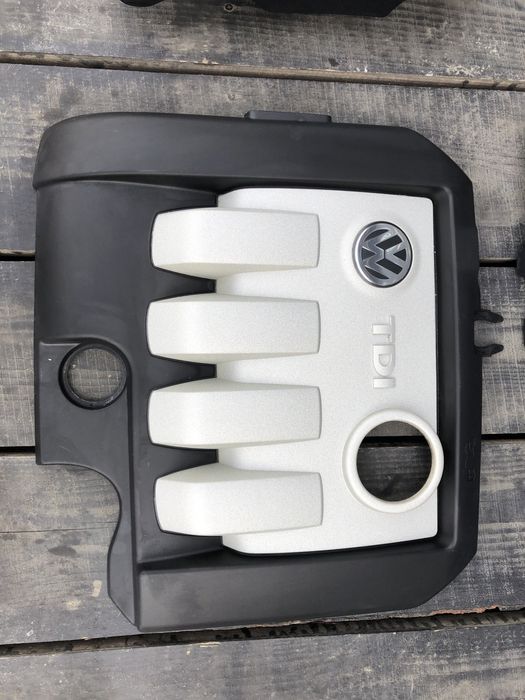 кришка мотора passat b6 skoda a5 touran декоративна кришка мотора