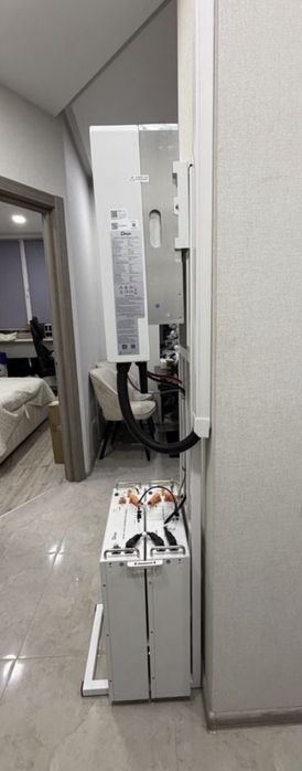 Стійка для інвентора Deye