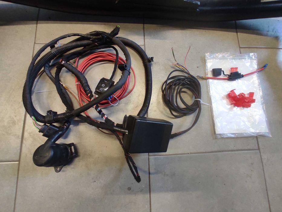 Oryginalny hak holowniczy Skoda Kodiaq komplet instalacja modul