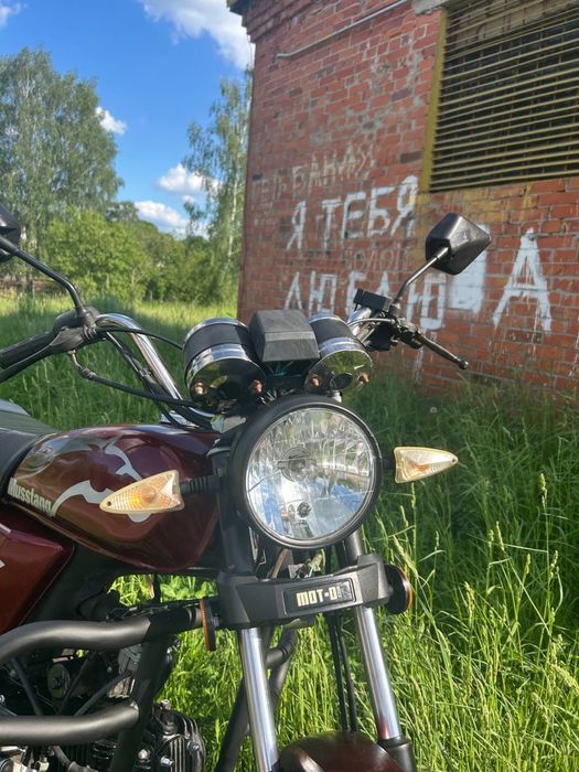 Продам или обменяю на (авто, мото)  Мустанг 125