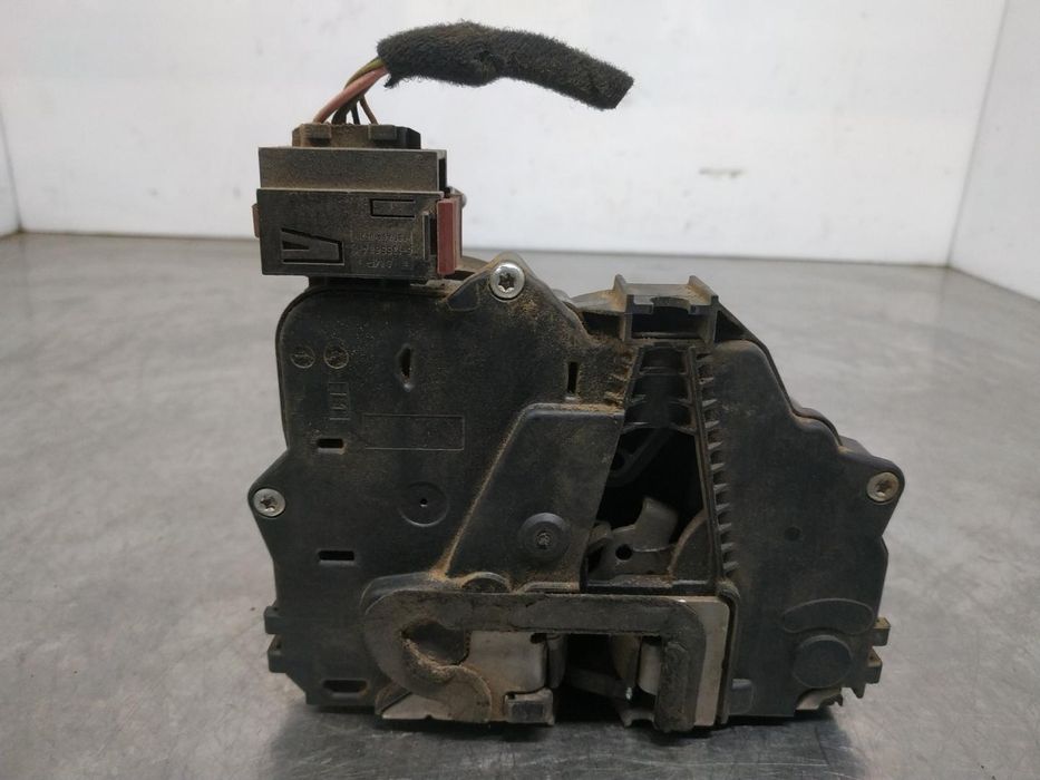 Fechadura Porta Frente Esquerda Citroen Jumper Camión