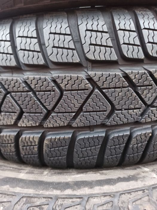 Зимняя резина ПАРА 205/65 R16 Pirelli Sottozero 3