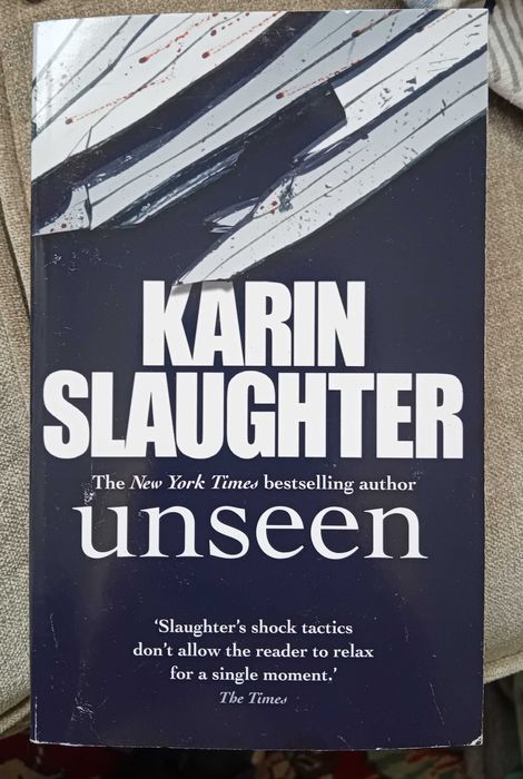 Fantástico livro "Unseen" de Karin Slaughter