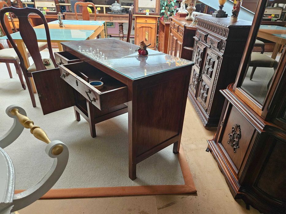 Secretária antiga em madeira maciça com gavetas - óptimo estado geral