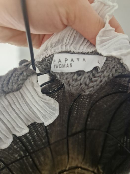 Sweterek z kołnierzykiem L