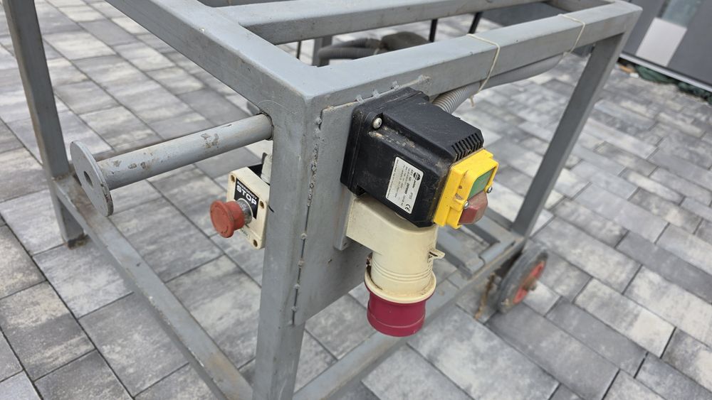 Łuparka do drewna świder rębak elektryczna