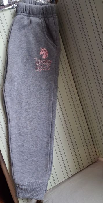 Штани на флісі для дівчинки 4-5років